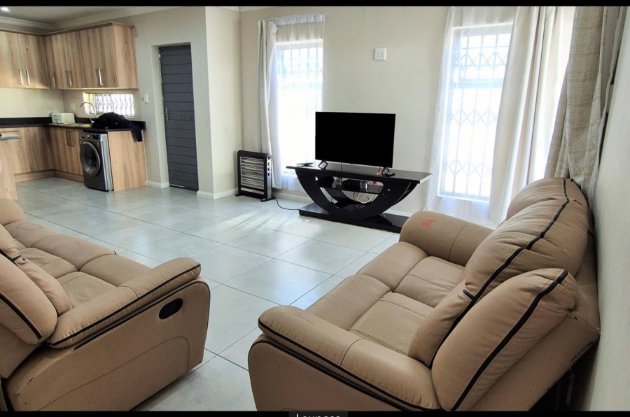 3 Bedroom Property for Sale in Overbaakens Eastern Cape